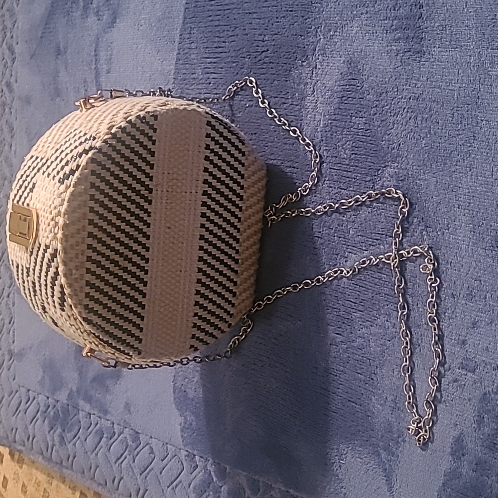 Crossbody bag